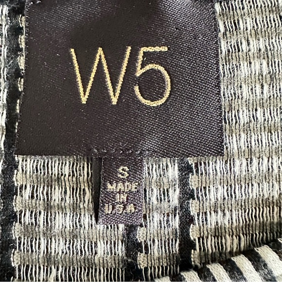 W5 Anthropologie Textured Black White Womens Top Tassle Fringe Hem Sz S Boho - Picture 5 of 6